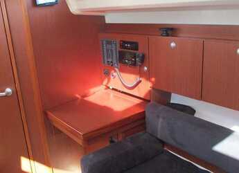 Rent a sailboat in Altefähr Harbor - Hanse 315