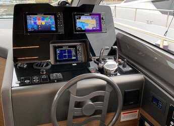 Alquilar yate en Marina Lav - Ferretti 450