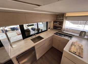 Alquilar catamarán en Puerto de Lefkas - Lagoon 46