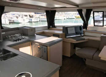 Alquilar catamarán en Porto Montenegro - Astréa 42