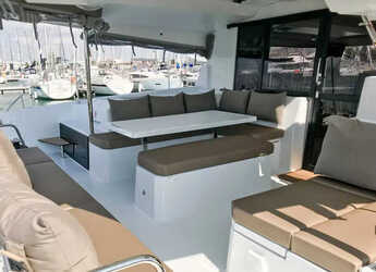 Alquilar catamarán en Porto Montenegro - Astréa 42