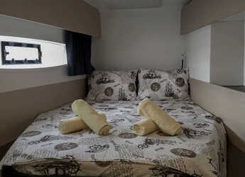 Alquilar catamarán en Porto Montenegro - Astréa 42