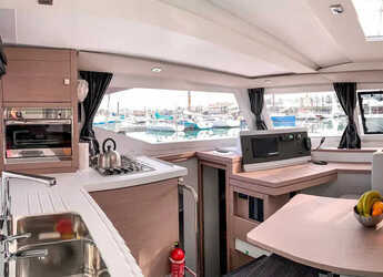 Alquilar catamarán en Porto Montenegro - Lucia 40