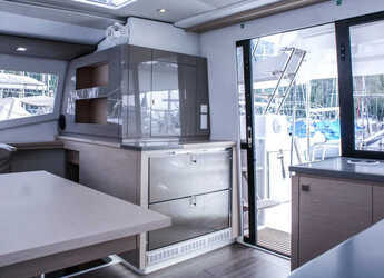 Alquilar catamarán en Porto Montenegro - Helia 44 (4 cabs)