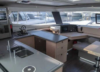 Alquilar catamarán en Porto Montenegro - Helia 44 (4 cabs)