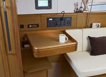 Chartern Sie segelboot in Nikiana Marina - Sun Odyssey 42 i