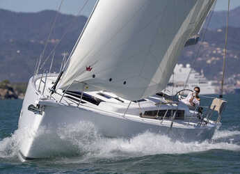 Rent a sailboat in Monte Real Club de Yates de Baiona - Dufour 430 Grand Large