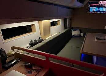 Alquilar velero en Marina d'Arechi - D&D Kufner 54