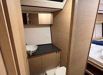 Alquilar velero en Marina d'Arechi - D&D Kufner 54