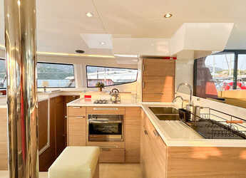 Chartern Sie katamaran in Adaköy Marina - Bali 4.8 