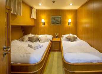 Rent a schooner in Sumpetar - Gulet Morning Star