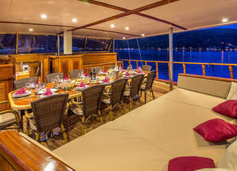 Rent a schooner in Sumpetar - Gulet Morning Star