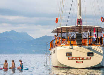 Rent a schooner in Sumpetar - Gulet Morning Star