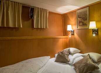 Rent a schooner in Sumpetar - Gulet Morning Star