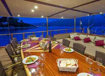 Rent a schooner in Sumpetar - Gulet Morning Star