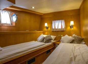 Rent a schooner in Sumpetar - Gulet Morning Star