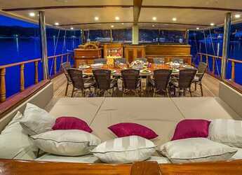 Rent a schooner in Sumpetar - Gulet Morning Star