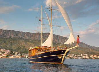 Rent a schooner in Sumpetar - Gulet Altair