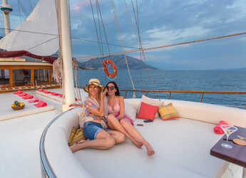 Rent a schooner in Sumpetar - Gulet Altair