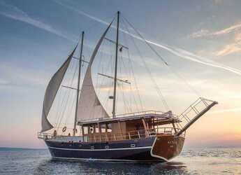 Rent a schooner in Sumpetar - Gulet Altair