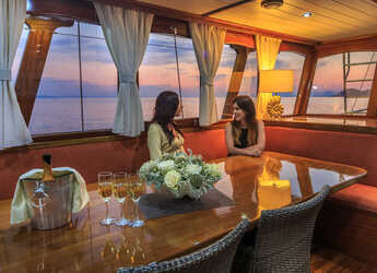 Rent a schooner in Sumpetar - Gulet Altair