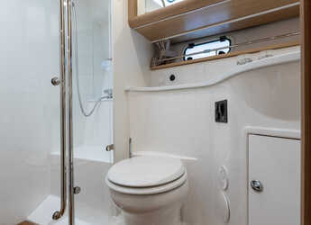 Alquilar lancha en ACI Marina Split - Nimbus 405 Coupe