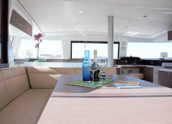 Alquilar catamarán en Marina di Stabia - Bali 4.3