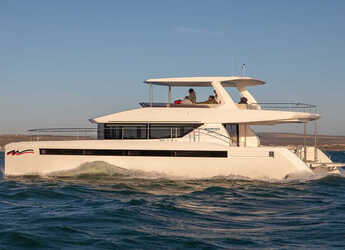 Rent a power catamaran in Marina Zeas - Moorings 464PC (Exclusive Plus)