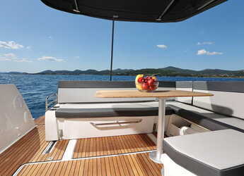 Noleggiare motorboat in Marina Tankerkomerc - Merry Fisher 1095