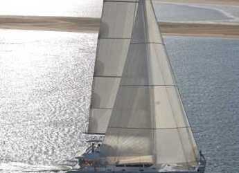 Alquilar catamarán en Cala dei Sardi - Lagoon 620