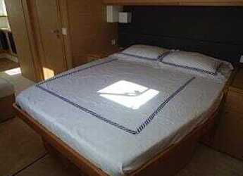 Alquilar catamarán en Cala dei Sardi - Lagoon 620