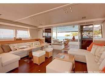 Alquilar catamarán en Cala dei Sardi - Lagoon 620