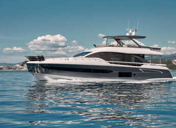 Rent a yacht in Marina Lav - Azimut 78 Fly - 4 + 1 cab.