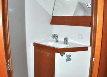 Chartern Sie segelboot in Punat - Oceanis 48 - 5 cab.