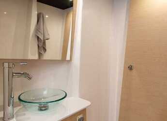 Louer catamaran à Marina Zeas - Dufour Catamaran 48