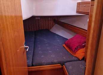 Rent a sailboat in Volos - Bavaria 39 Cruiser