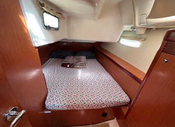 Rent a sailboat in Adaköy Marina - Oceanis 40