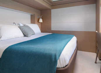 Rent a catamaran in Port of Mahe - Lagoon Seventy 7