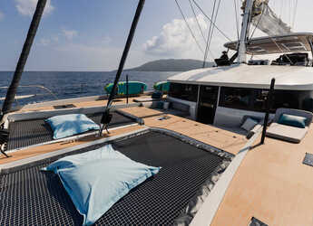 Rent a catamaran in Port of Mahe - Lagoon Seventy 7