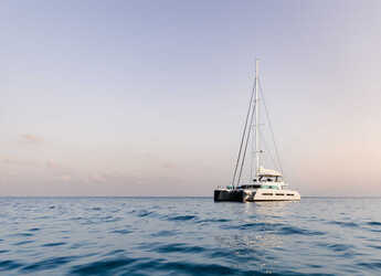Rent a catamaran in Port of Mahe - Lagoon Seventy 7