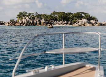 Rent a catamaran in Port of Mahe - Lagoon Seventy 7