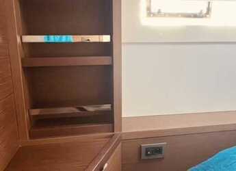 Alquilar catamarán en Lavrion Marina - Lagoon 46