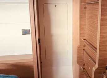 Alquilar catamarán en Lavrion Marina - Lagoon 46