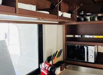 Alquilar catamarán en Lavrion Marina - Lagoon 46