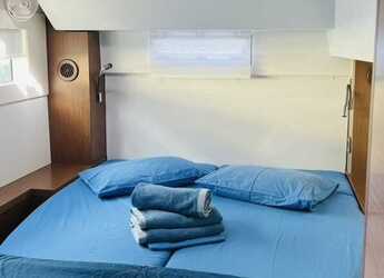 Alquilar catamarán en Lavrion Marina - Lagoon 46