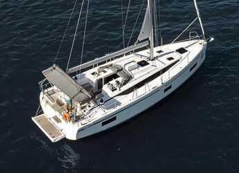 Rent a sailboat in Yes marina - Bavaria C38