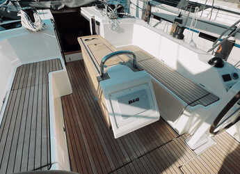 Rent a sailboat in Yes marina - Bavaria C38