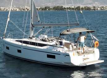 Rent a sailboat in Yes marina - Bavaria C38