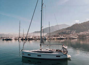 Louer voilier à Yes marina - Bavaria C42