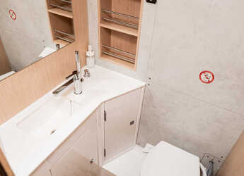 Louer voilier à Yes marina - Bavaria C42